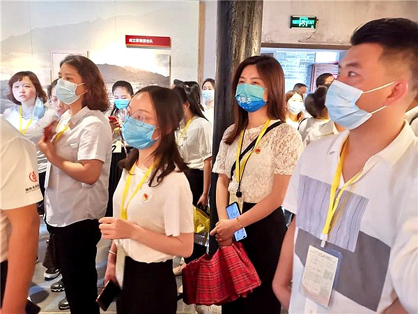 株洲国投教育支部乘坐“红色专列”开展党史学习教育主题研学活动