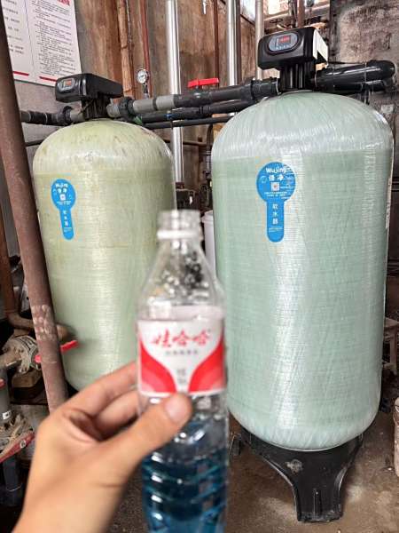 湖南浏阳食品厂安装10吨双管双阀锅炉软化水设备