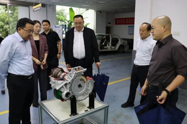 【企业动态】盯重点 抓落实 谋发展——株洲国投集团党委书记、董事长周述勇一行赴九郎山集团调研