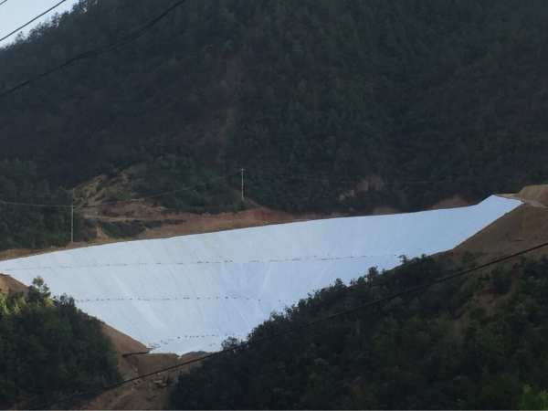中國電建集團來廠考察 選擇“建益”土工膜