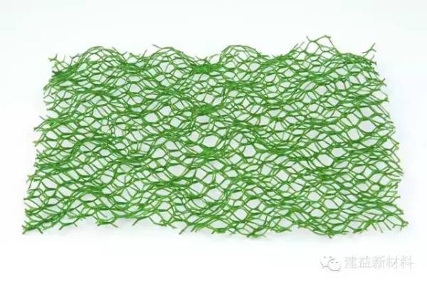 三維植被網(wǎng)護(hù)坡技術(shù)