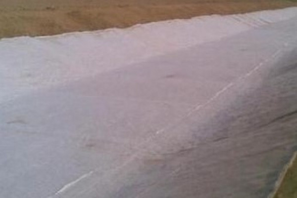 农业水利工程中水渠及渠道用土工布选用的几点建议