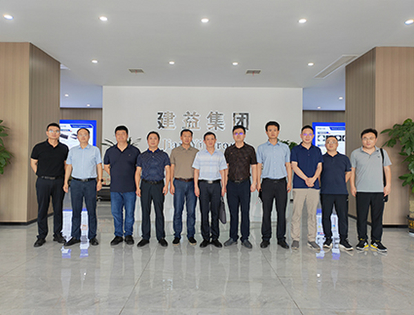湖南農(nóng)業(yè)大學(xué)化學(xué)與材料科學(xué)專家蒞臨建益新材參觀考察
