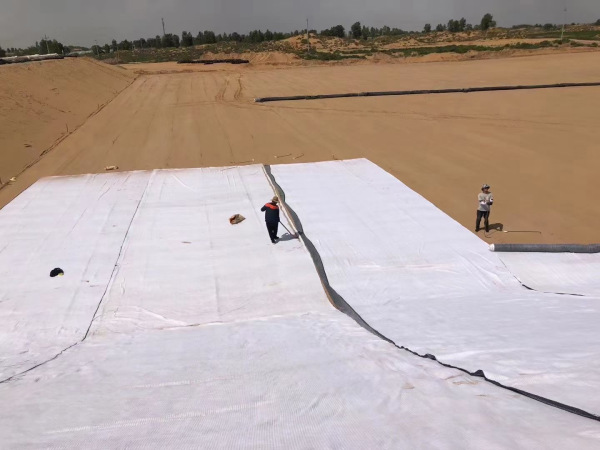 簡述垃圾填埋場防滲膜整個工程所需要的材料和作用