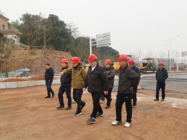 防风险护稳定   严把岁末安全关│九郎山集团党委书记、董事长龚守仁深入项目现场开展节前安全生产，信访维稳工作检查