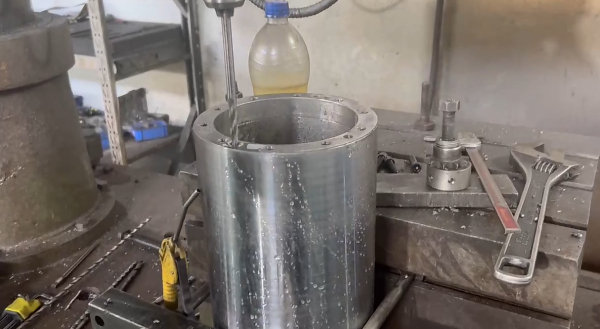 电磁加热辊-辊筒钻孔中