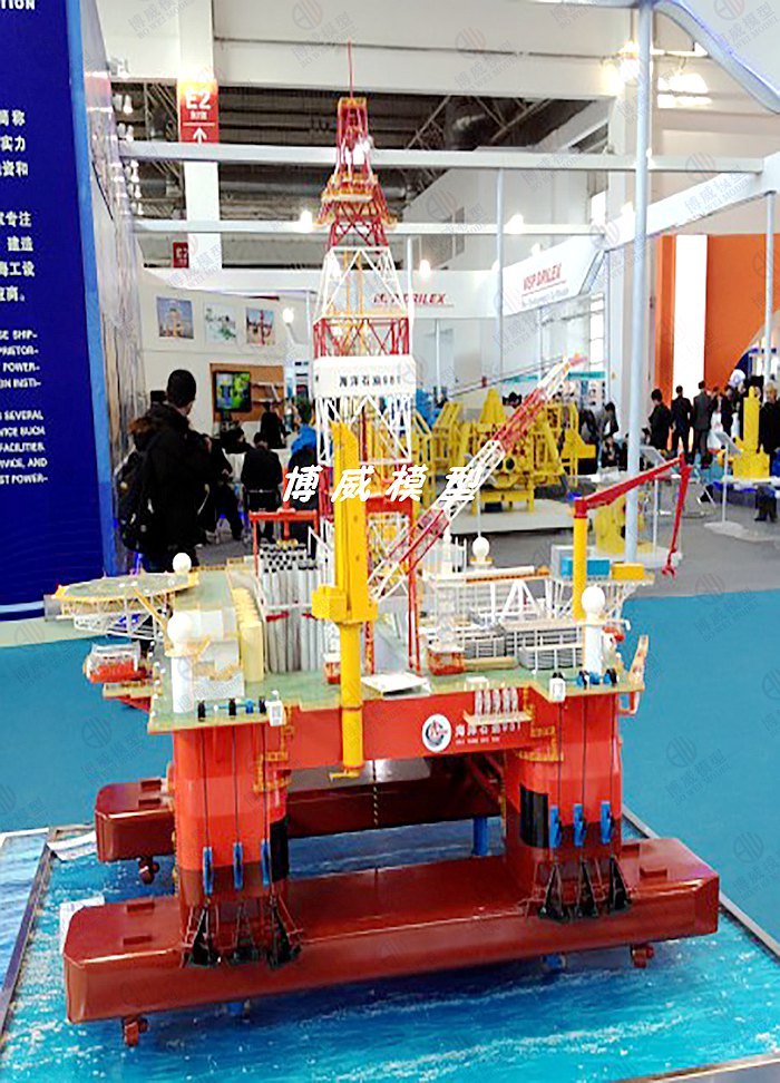 半潜式钻井平台模型