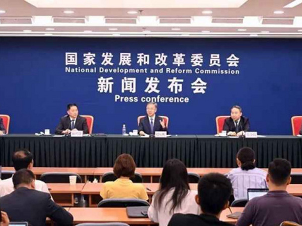 重磅惠民政策|老旧小区电梯每台定额补贴15万元，改造电梯每台定额补贴5万元