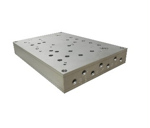 地铁集成气路板