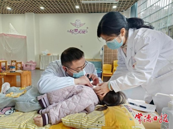 常德市妇幼保健院“送检”入园守护幼儿健康成长