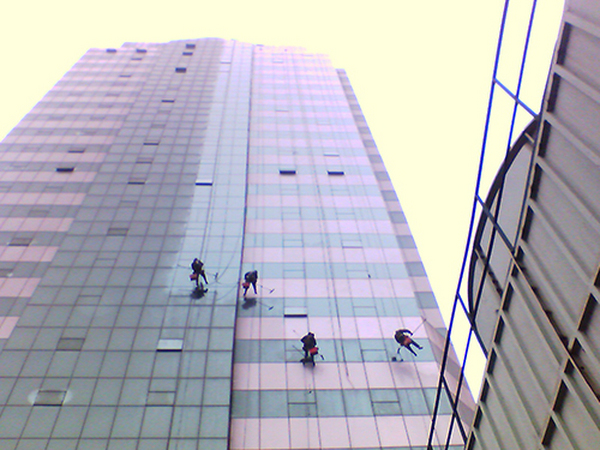 白沙办公楼外墙清洗