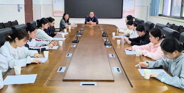 从课堂到临床：湖南思科技工学校护理学子赴医院开启实习新征程