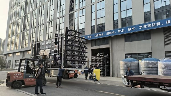 每一滴纯净，都有你们的温度  ——致敬所有为净水奋斗的特盾人