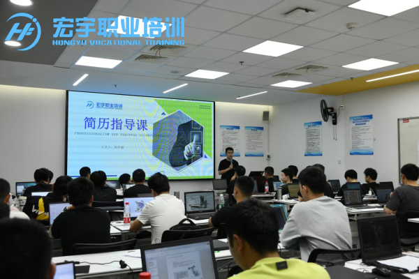 工业机器人丨助力求职“赢”在起跑线