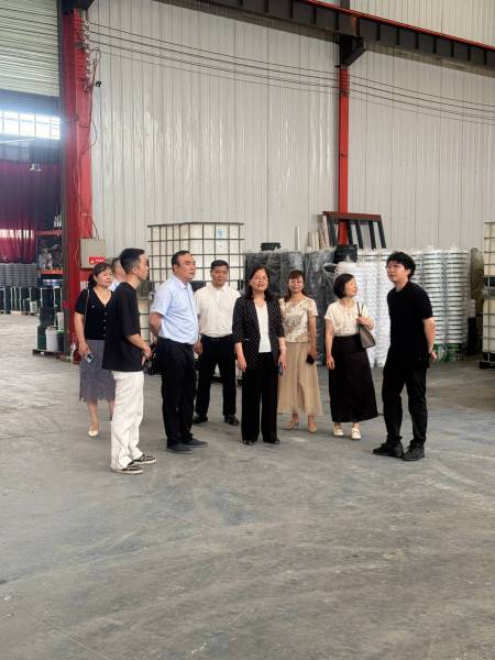 湖南省人社厅副厅长焦华芳莅临湖南维珂娄底工厂考察指导！
