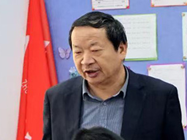 易升秀