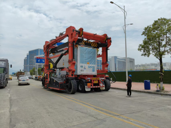 跨运车：物流搬运设备的强大引擎