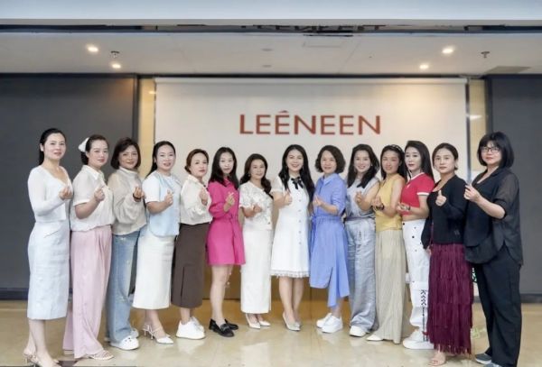 盛夏啟新程，匠心共成長｜懷化十二愿團隊蒞臨蕾琳國際深度研學(xué)紀實