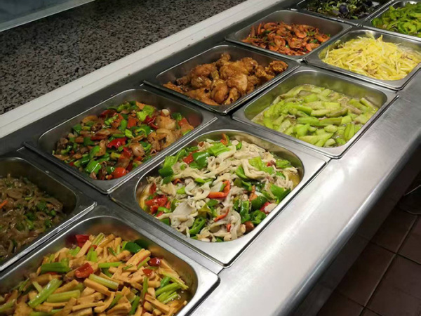 承包食堂如何保障食品安全？——从农田到餐桌的“十道防线”监管动态