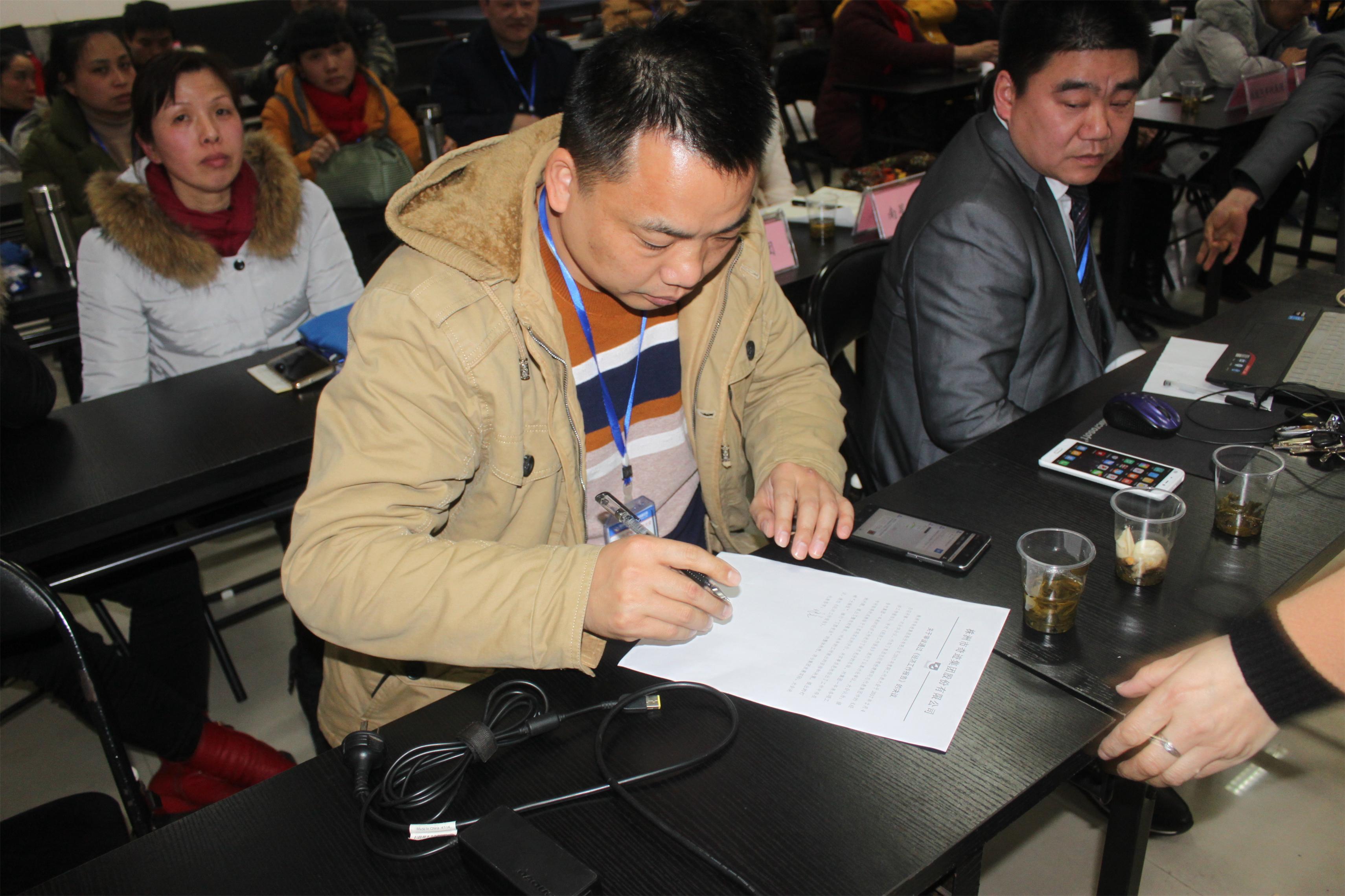 株洲市奇跡報(bào)廢汽車回收拆解有限責(zé)任公司,株洲報(bào)廢汽車回收,株洲農(nóng)機(jī)報(bào)廢回收,廢舊金屬回收 株洲市奇跡報(bào)廢汽車回收拆解有限責(zé)任公司,株洲報(bào)廢汽車回收,株洲農(nóng)機(jī)報(bào)廢回收,廢舊金屬回收