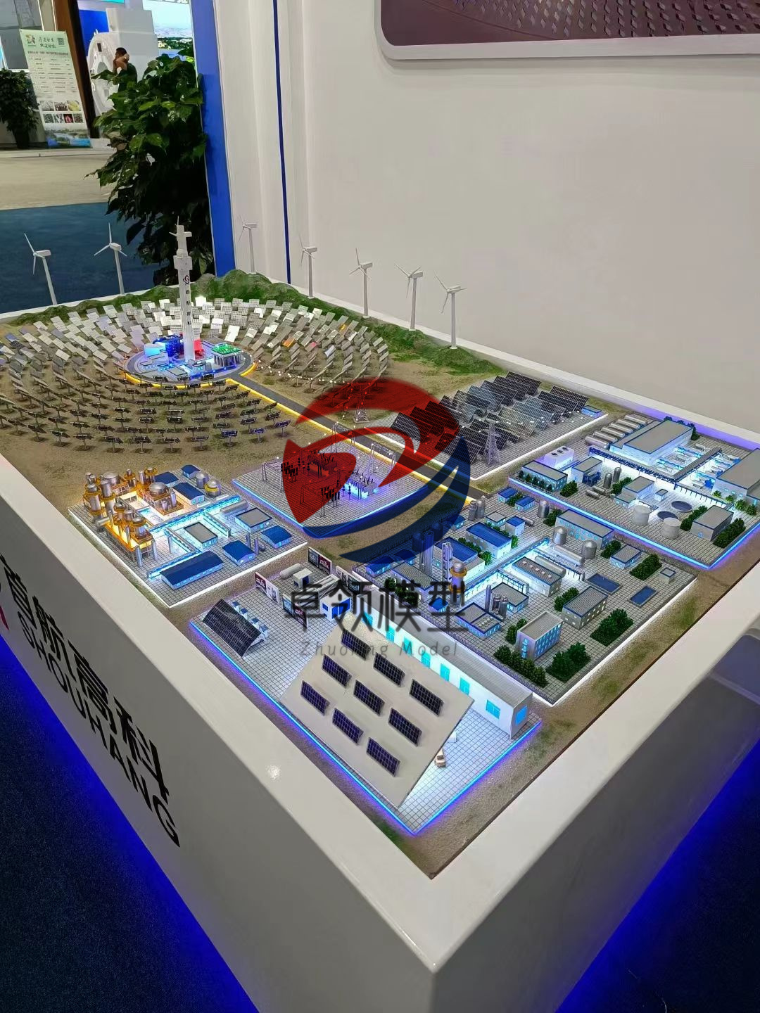 太阳能塔式发电模型