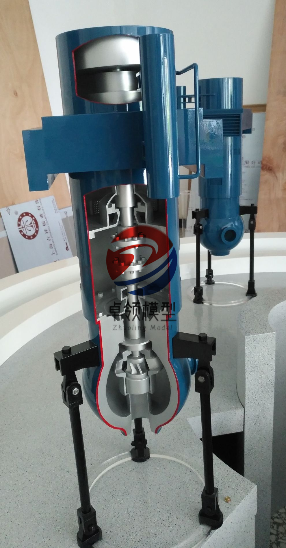 反应堆主泵剖面模型