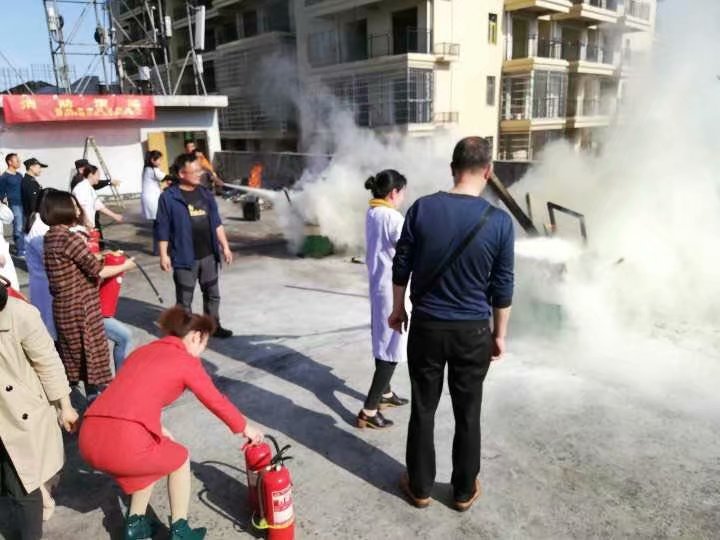 保安隊(duì)消防演練03