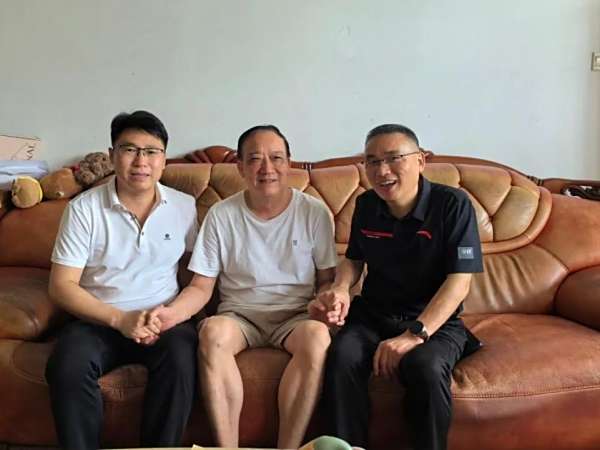 邵阳市宝庆精神病医院：“八一”走访慰问 情暖退役军人