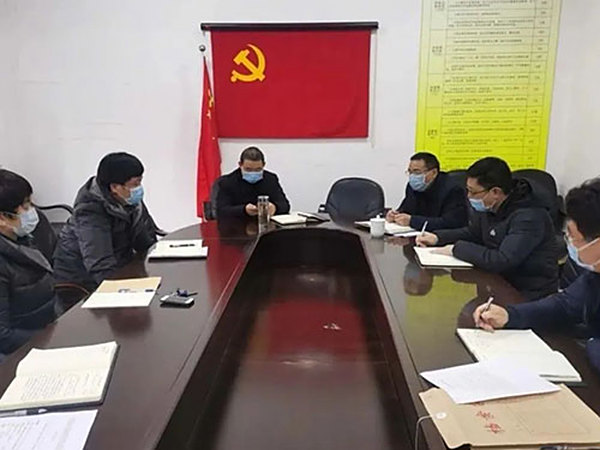 新冠疫情期间邵阳市老年病医院养老护理员的感人事迹