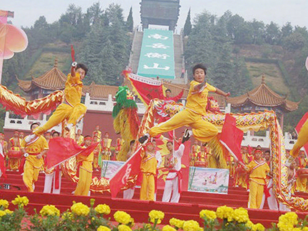 南岳庙会演出