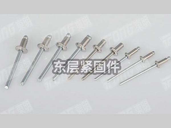 抽芯鉚釘