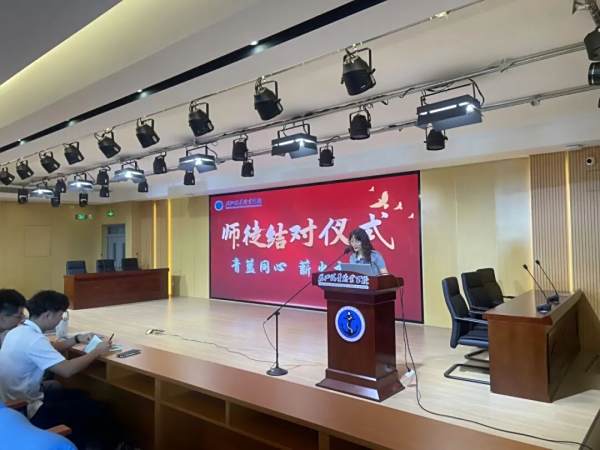 匠心致远，青蓝结对——“青蓝工程”徒弟汇报课展示