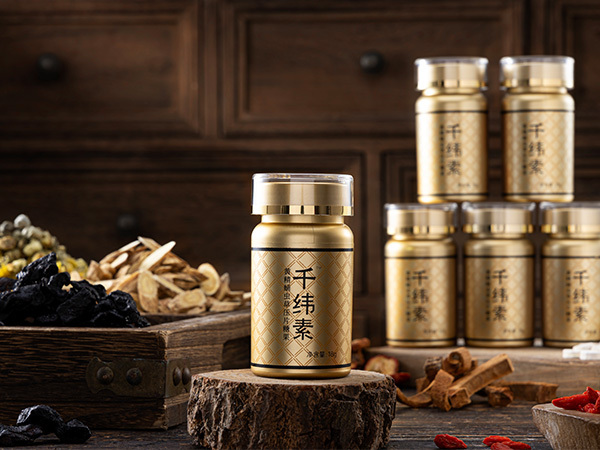 千纬素·黄精蛹虫草瓶装展示