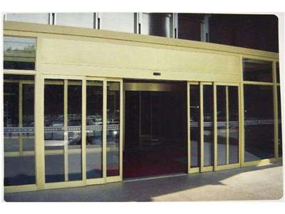 90度平开自动门