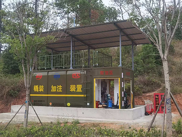 阻隔防爆橇装加注装置