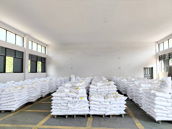图4：出口硝酸钡仓库