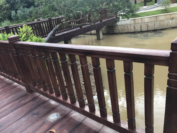 浅谈仿木护栏的防裂措施有哪些