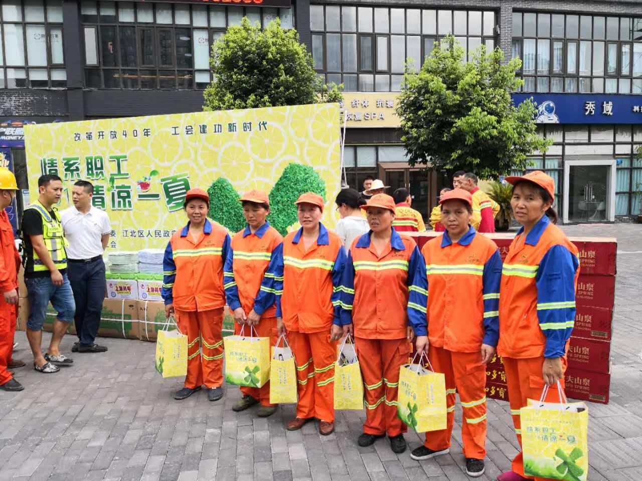 长沙清洁,长沙清洁服务,长沙专业清洁,长沙清洁公司,湖南专业清洁,长沙保洁公司,长沙专业保洁,长沙物业保洁