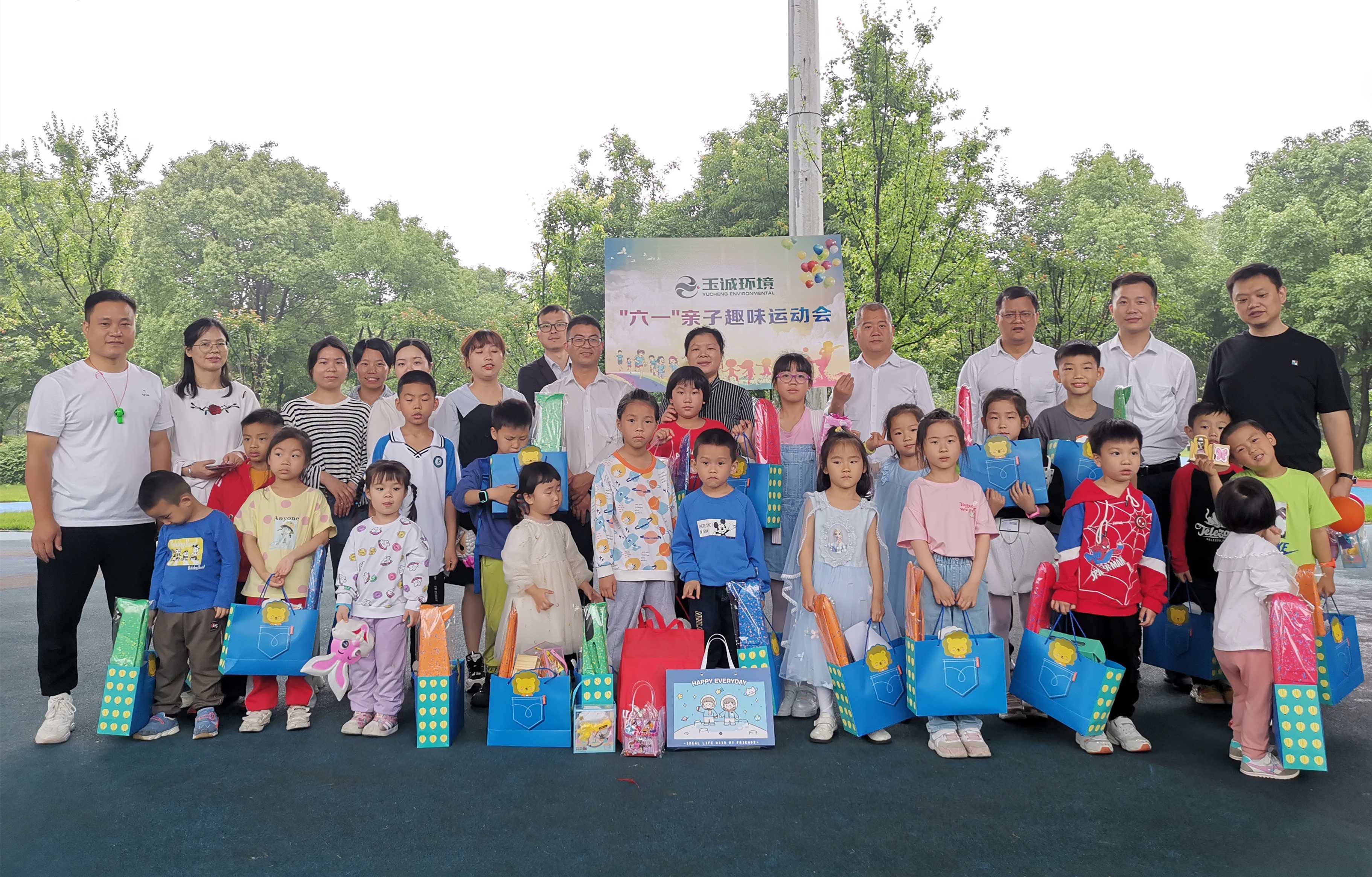 长沙清洁,长沙清洁服务,长沙专业清洁,长沙清洁公司,湖南专业清洁,长沙保洁公司,长沙专业保洁,长沙物业保洁 长沙清洁,长沙清洁服务,长沙专业清洁,长沙清洁公司,湖南专业清洁,长沙保洁公司,长沙专业保洁,长沙物业保洁