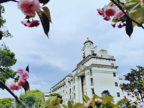 熊嘉铭：从自我怀疑到逆袭特控线！石外学子小语种突围之路见证多元教育奇迹