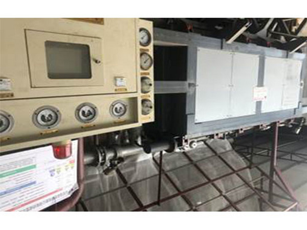 3米消失模专用板材成型机（可根据客户要求生产3040*1230*630mm消失模专用泡沫板材)