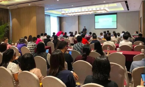 艺高酒店设计创办的“艺高大讲堂”于4月10日首期开讲