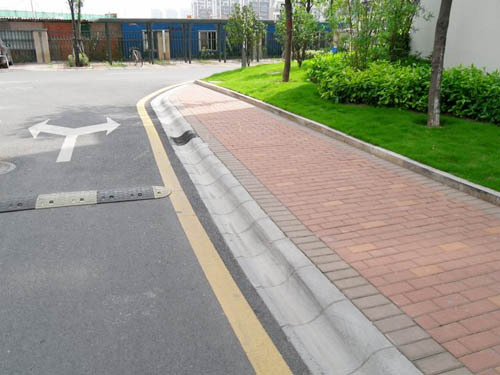 路边石3