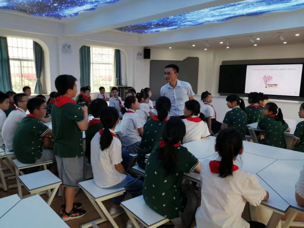 劲鸣动态｜杨勇律师受邀进校园开展公益普法讲座