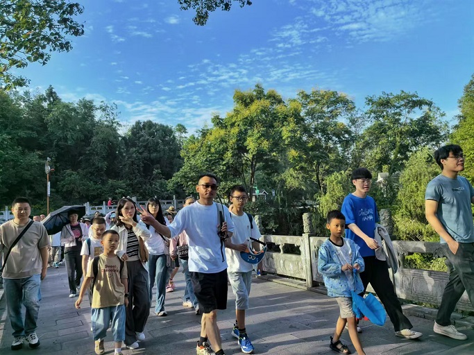 湖南劲鸣律师事务所,专业化分工,团队作战的律师事务所