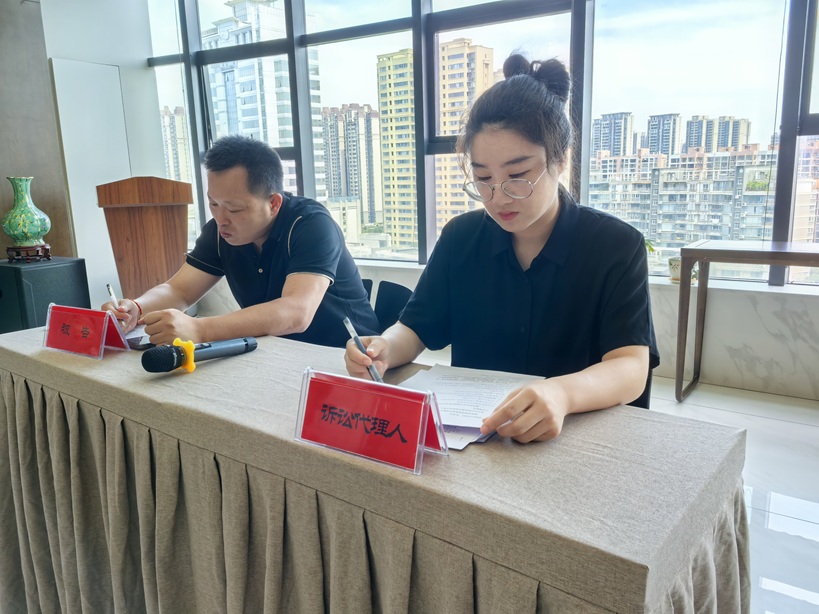 湖南劲鸣律师事务所,专业化分工,团队作战的律师事务所