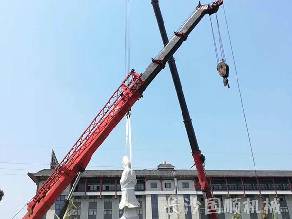 金州敬老院神像吊装