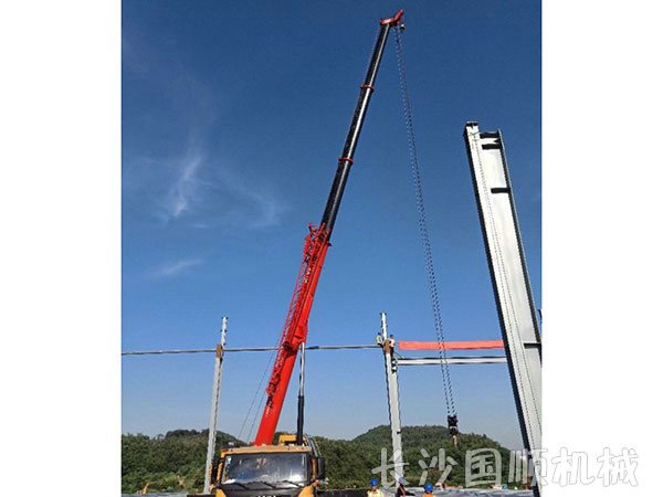 京东物流钢结构厂房安装