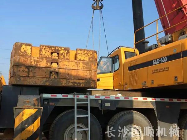 350吨汽车吊