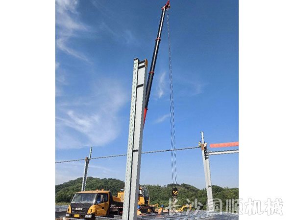 京东物流钢结构厂房安装